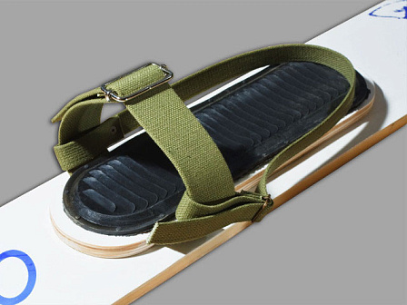 Крепления для лыж брезент